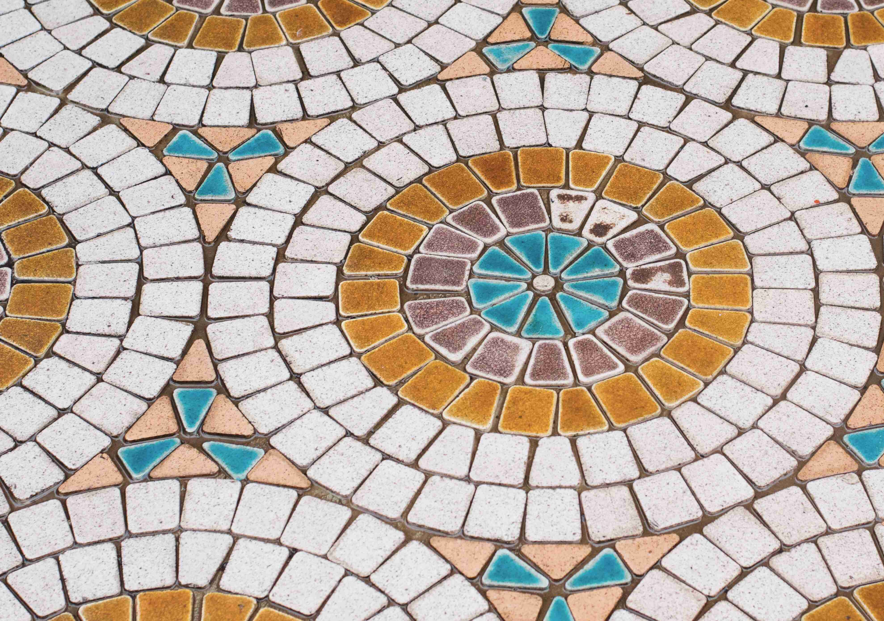 pebble floor tile