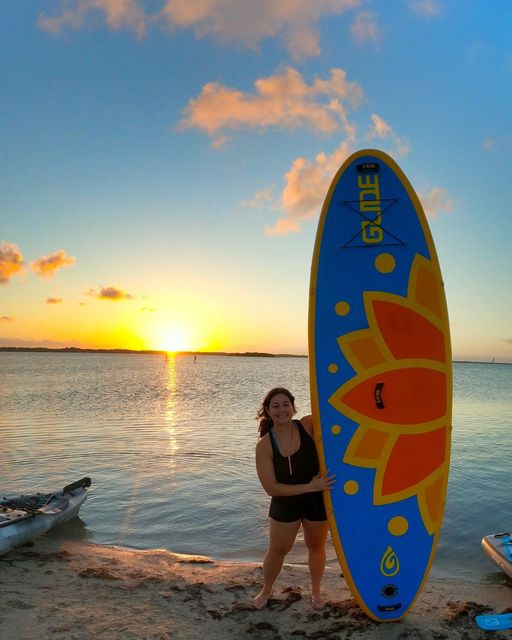 sup paddles and inflatable paddle boards