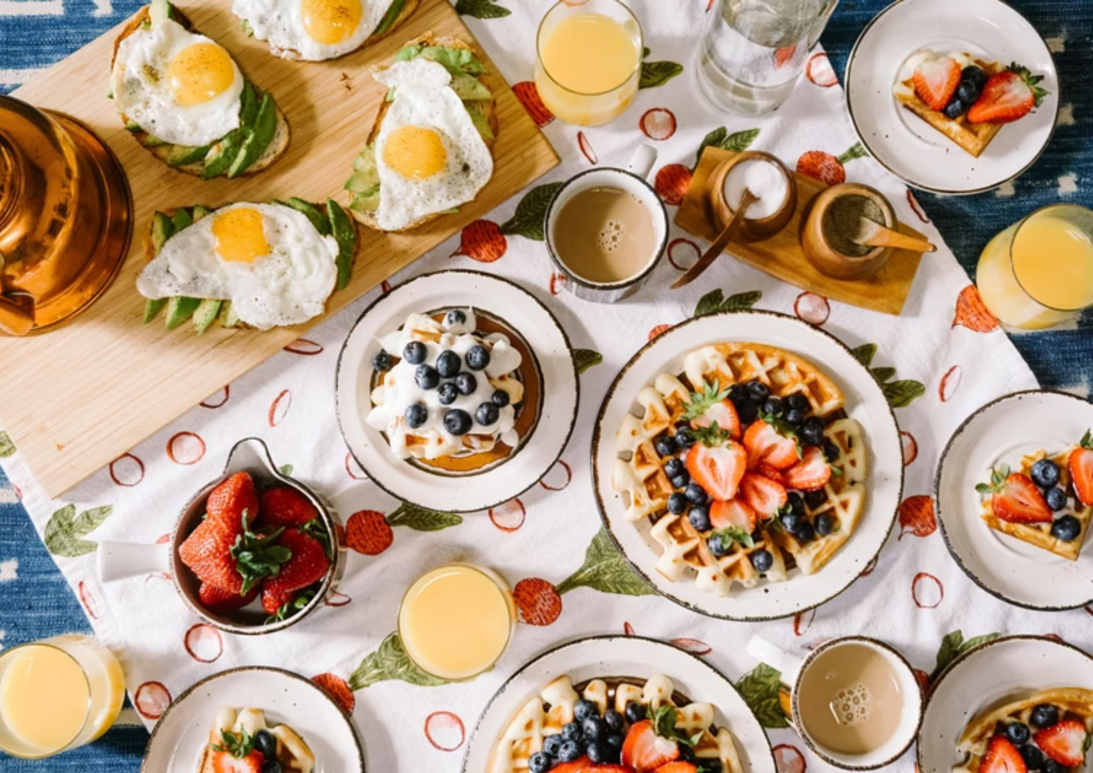 Healthy habits to follow: Healthy eating with breakfast together in the morning