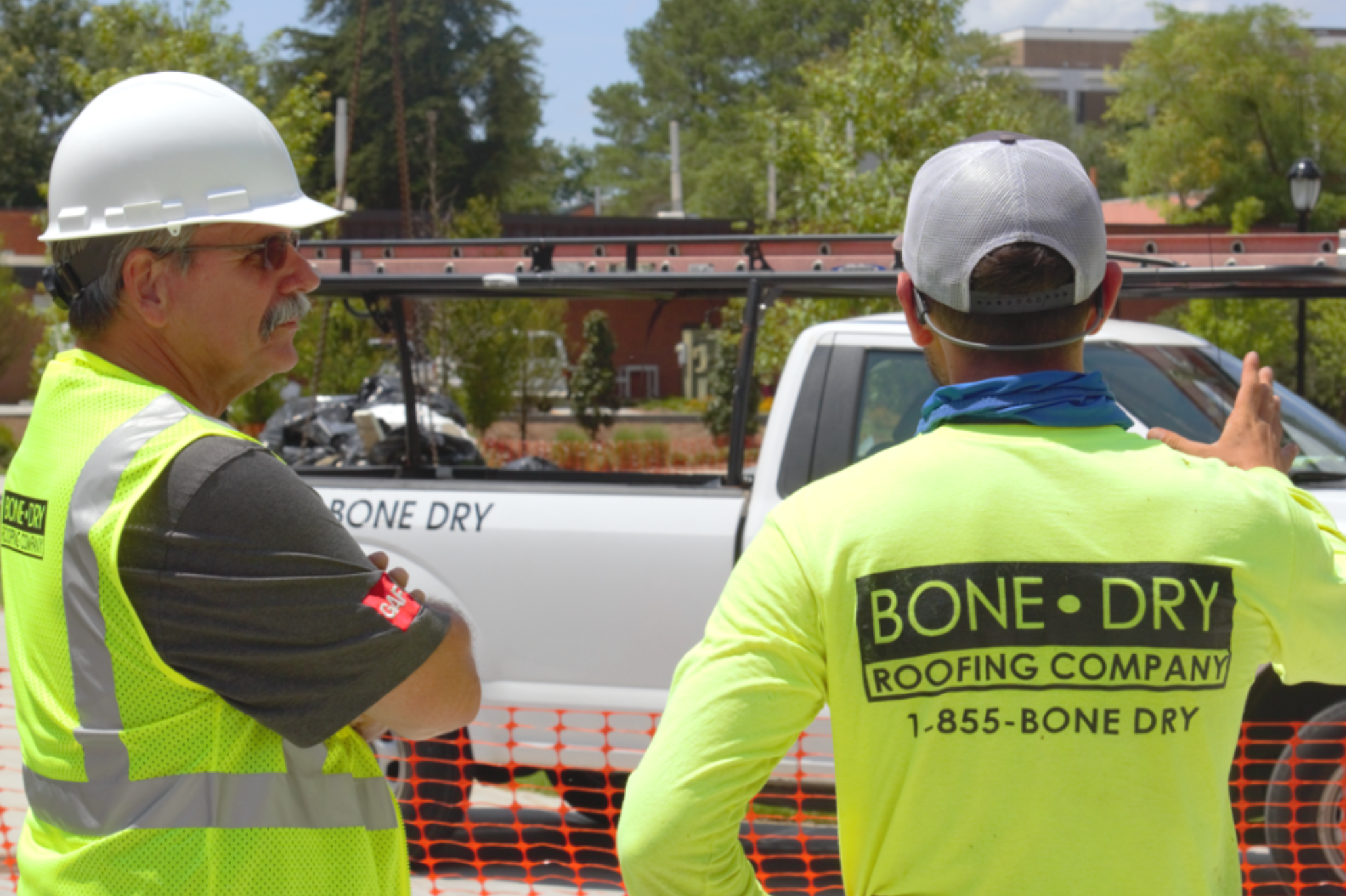 Roofing professionals 