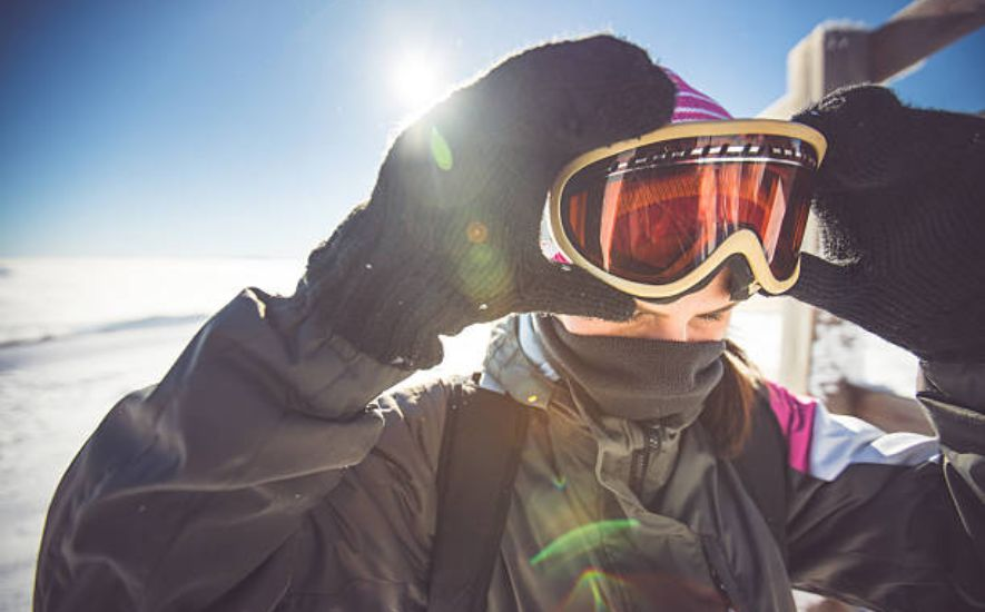 Dressing for Different Types of Skiing: From Cross-Country to Backcountry
