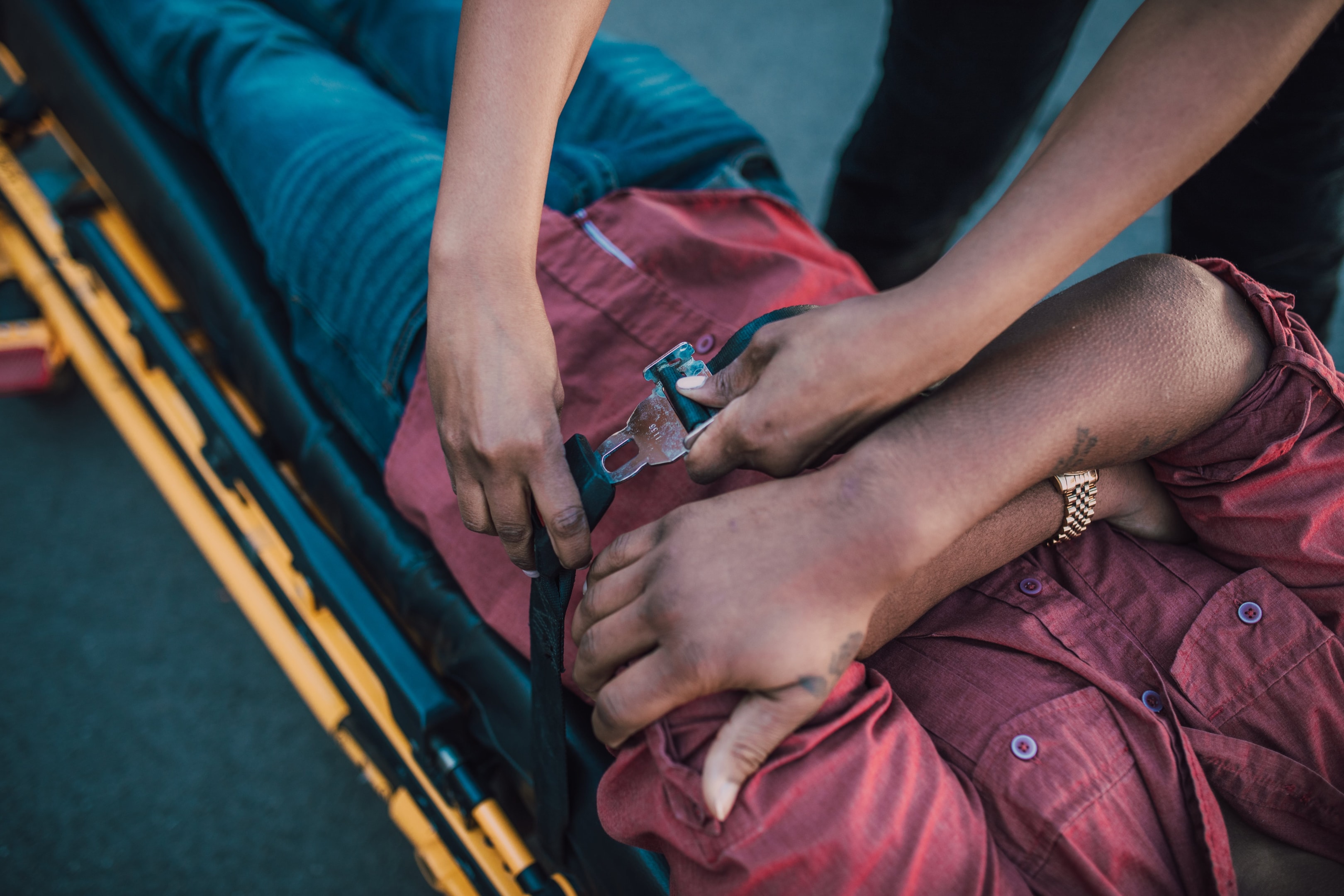 Fastening straps for patient safety