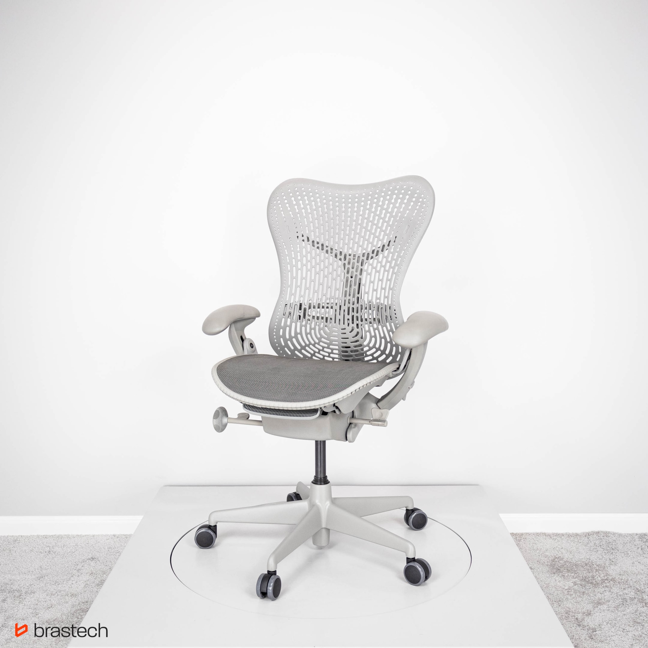 Herman Miller Mirra 1. Żródło: Brastech