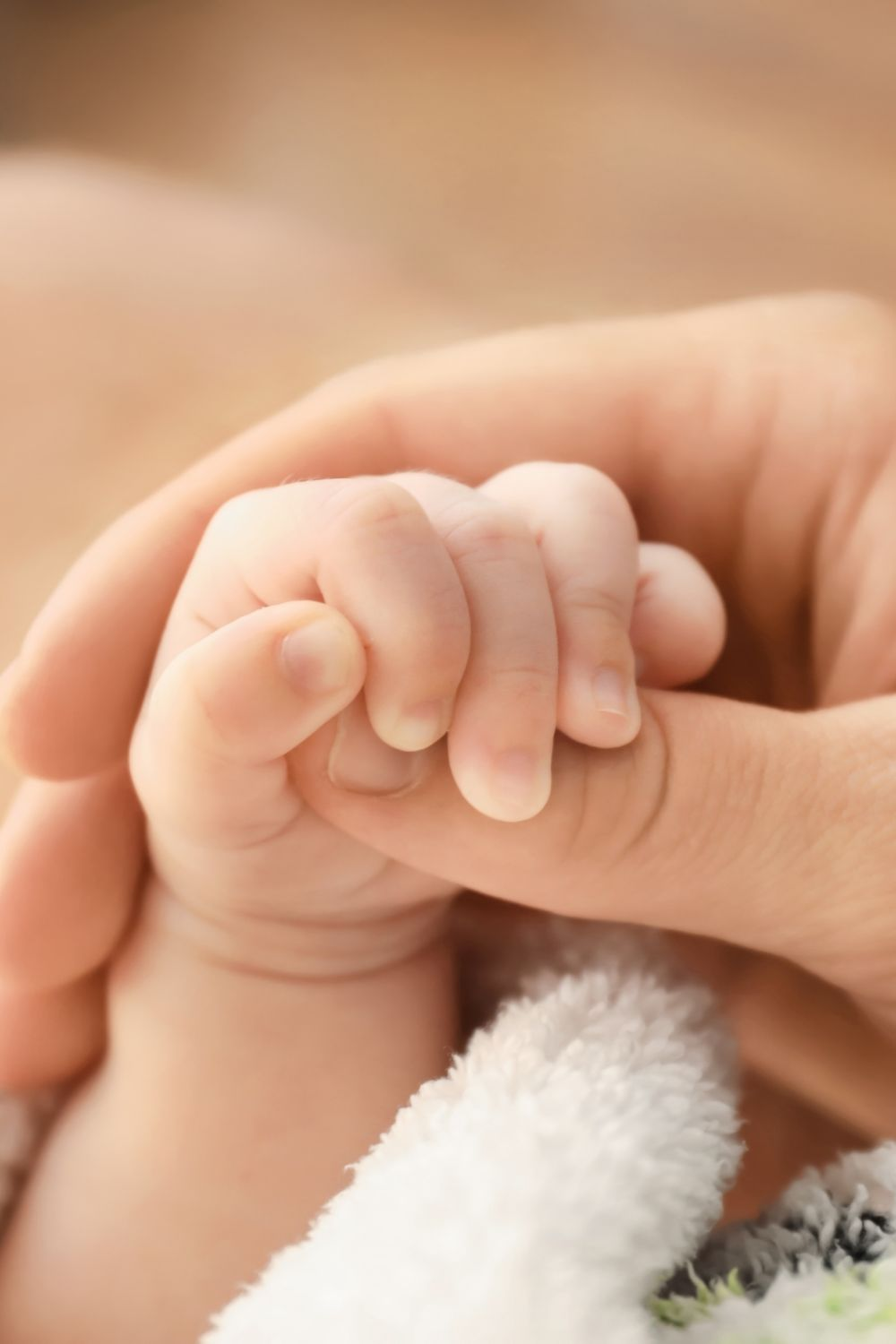 Newborn nails - Keeping your newboirns nails short is the best way to prevent scratches