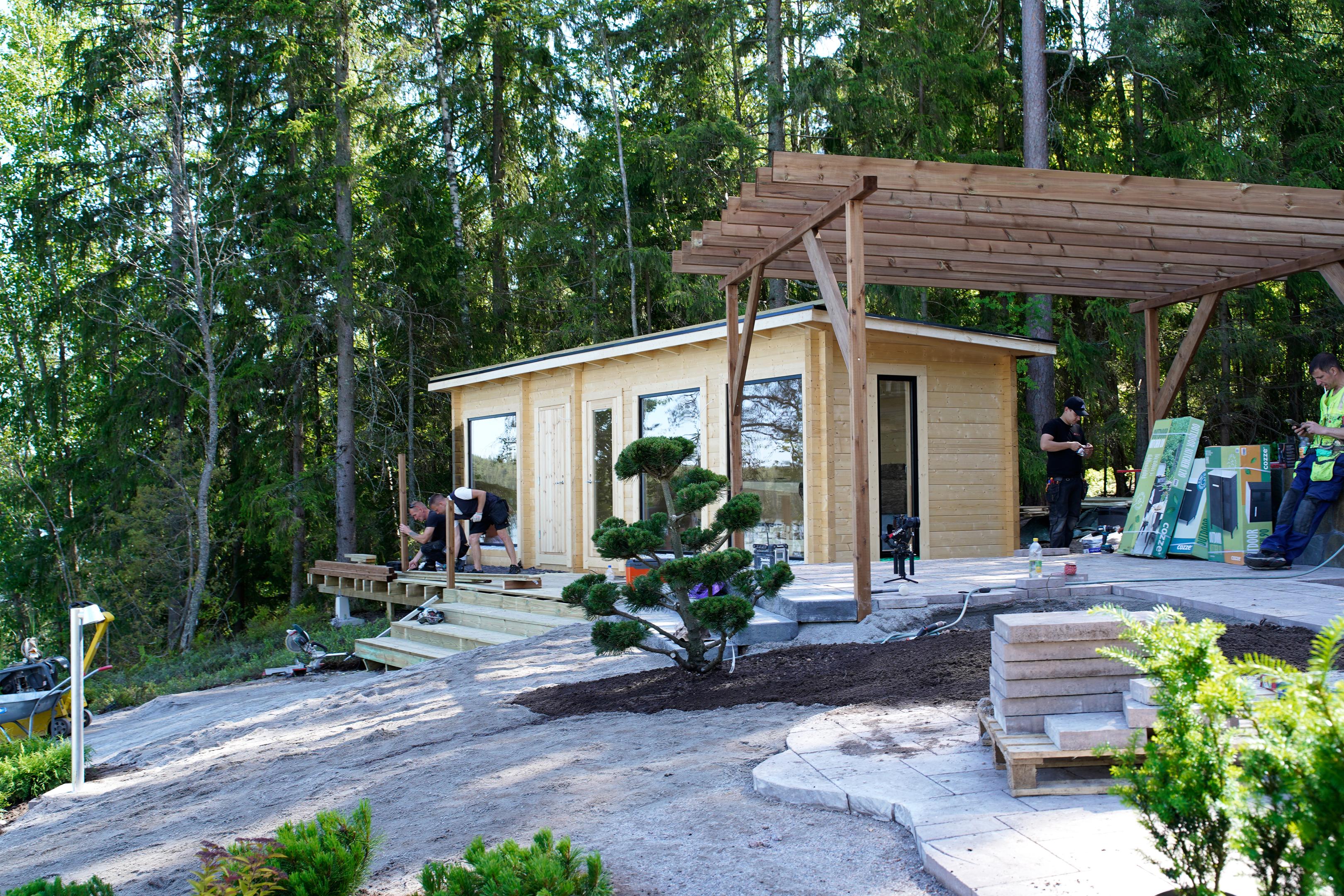 Hirsisauna on pitkäikäinen, jos se pintakäsitellään oikein.