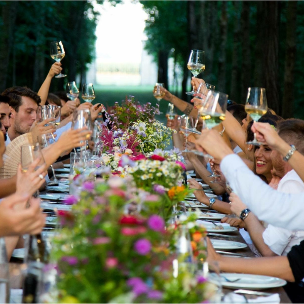 An image of a wedding reception with catered food in Sacramento.