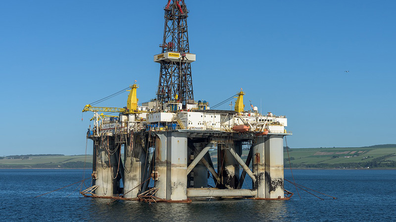 Fixed Concrete Platform Oil Rig