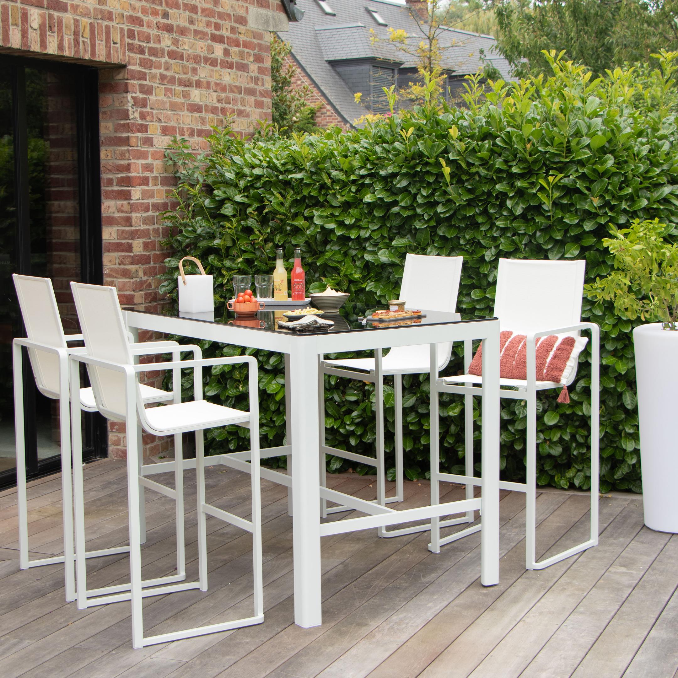 salon de jardin haut 4 personnes pour terrasse de restaurant