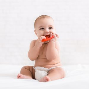 Picture of baby with proper spinal alignment due to chiropractic care