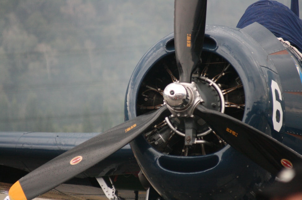 Overview of the Pratt & Whitney R-2800 Engine, showcasing various aircraft using the engine.