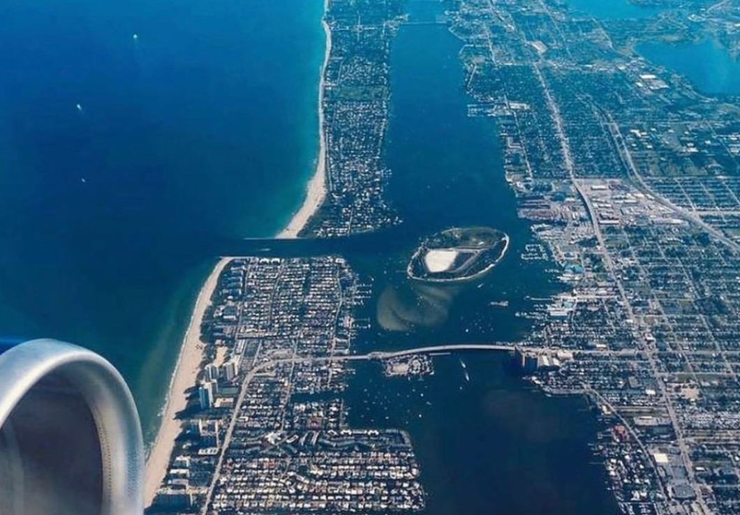 Lake Worth Inlet view from plane. Credits to singerislandscenes on Instagram.