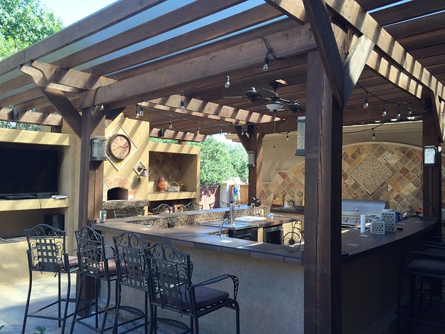 patio cover, outdoor kitchen, tile