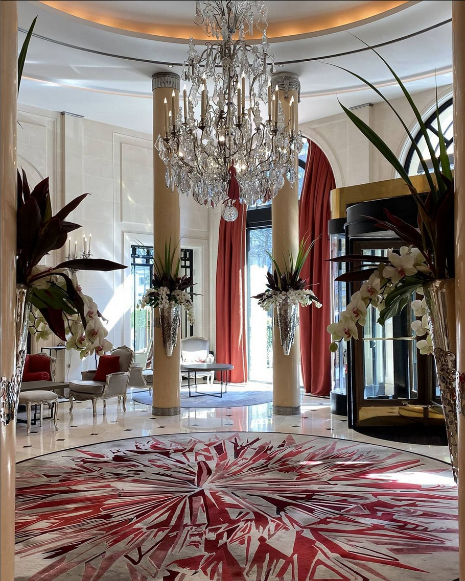 classic lobby in paris 
