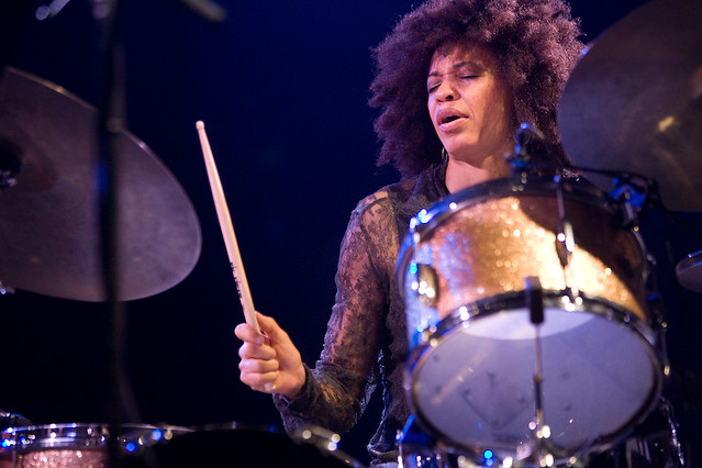5af9a910 011d 4790 92ba fde7c9f9f440 | Zero to Drum Cindy Blackman Mientras Toca La Batteria