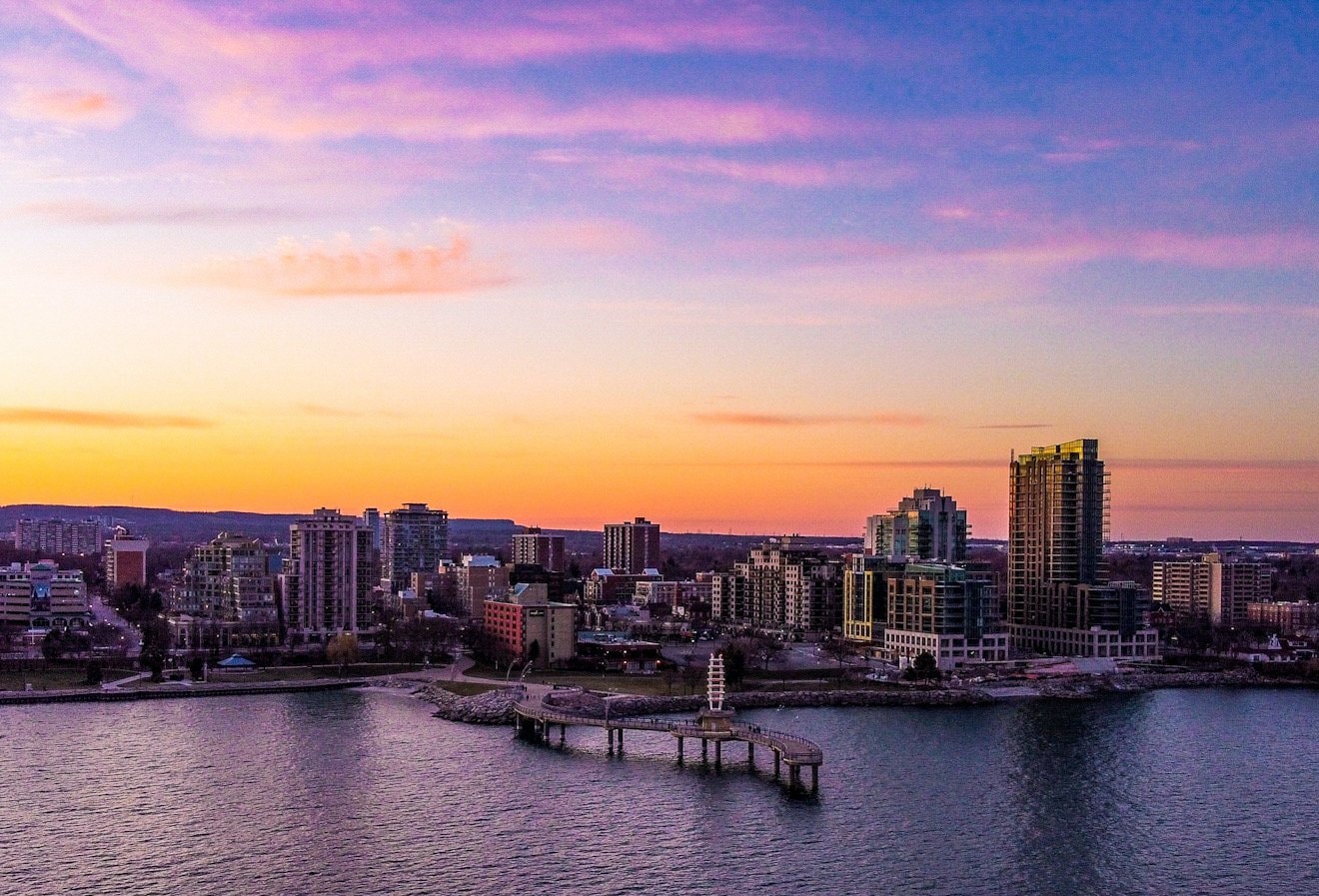 Best Online Head Shop In Burlington, Ontario.