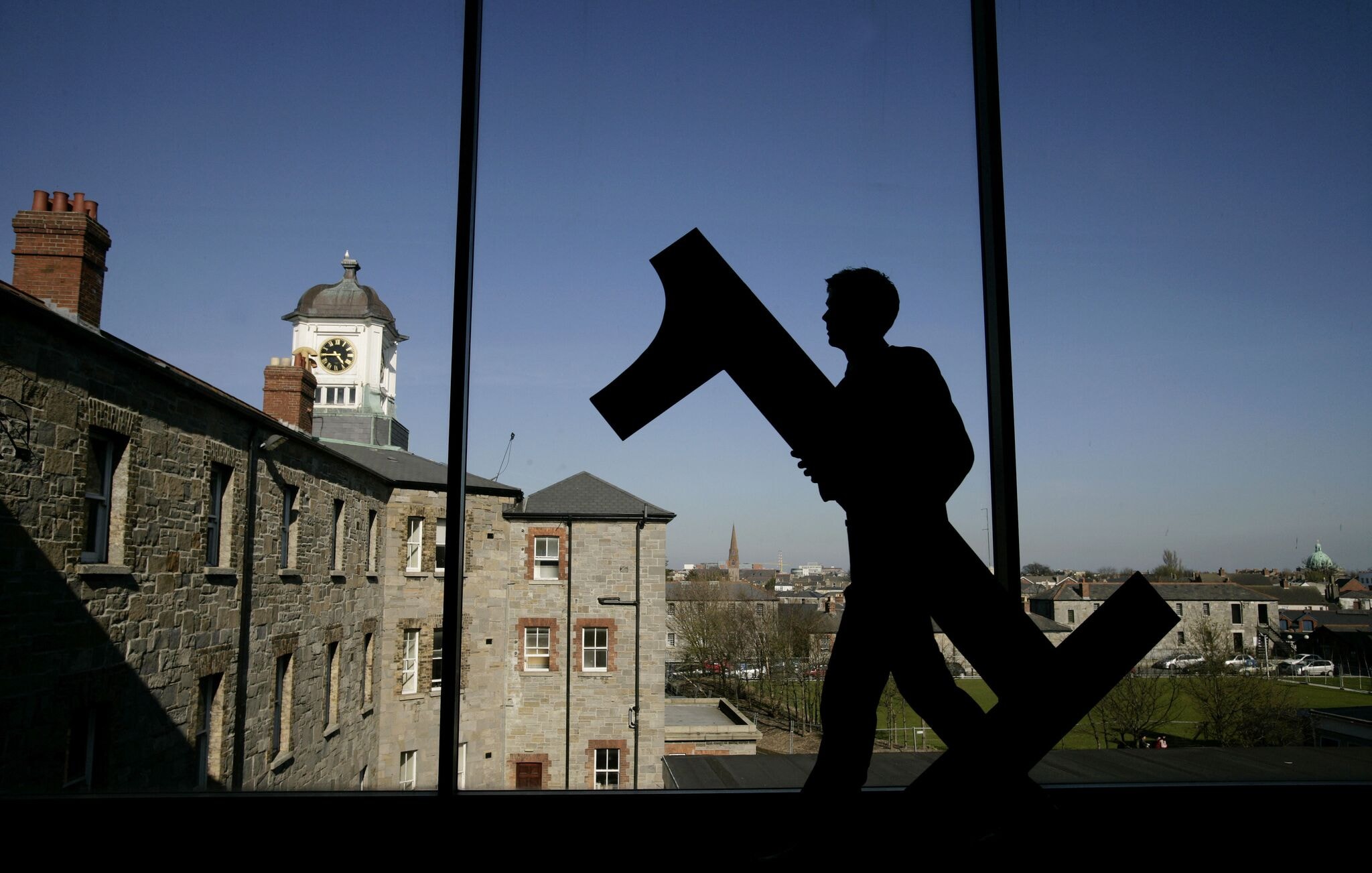 By studying at DIFC in Dublin, you’ll be positioned in the heart of this STEM ecosystem, with opportunities to network, intern, and gain career experience while you study. Some of the biggest global companies, including Google, Apple, Pfizer, Microsoft, Amazon and Facebook, have their European headquarters in Dublin.