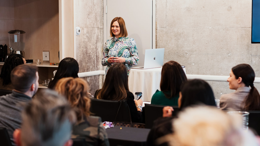 Workplace communication skills - presenting with open body language, making eye contact