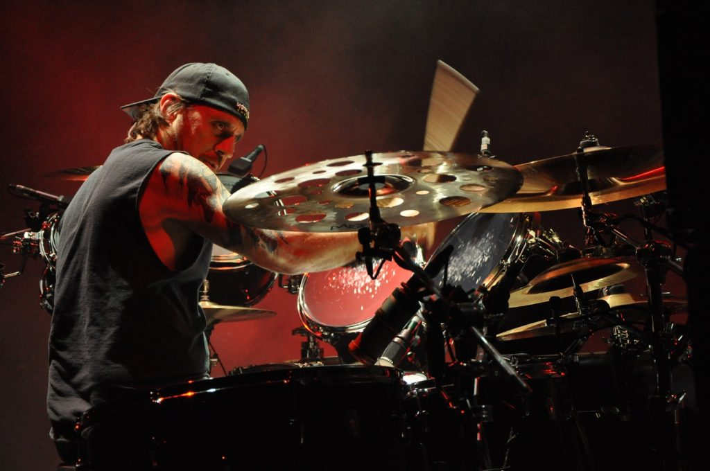 5ce8f547 520d 4771 86b3 652d96dd95cd | Zero to Drum Dave Lombardo Dietro Alla Batteria