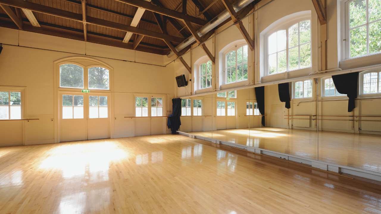 bright indoor area with windows with the natural light