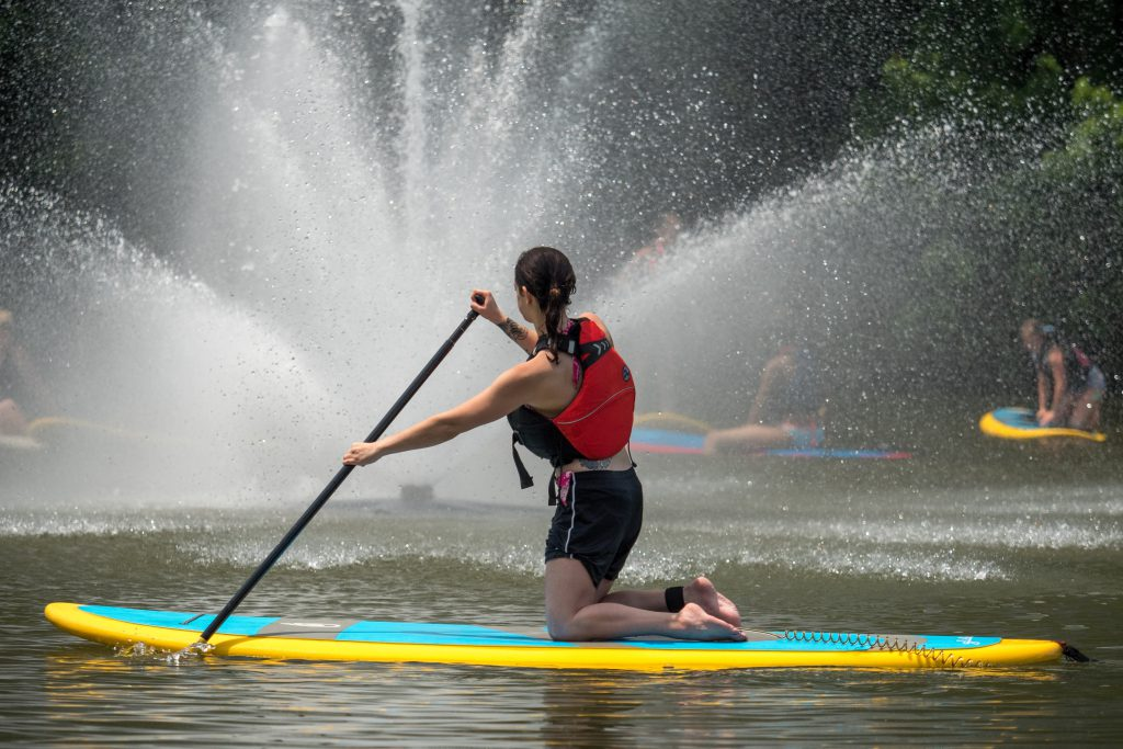 inflatable sup paddle board