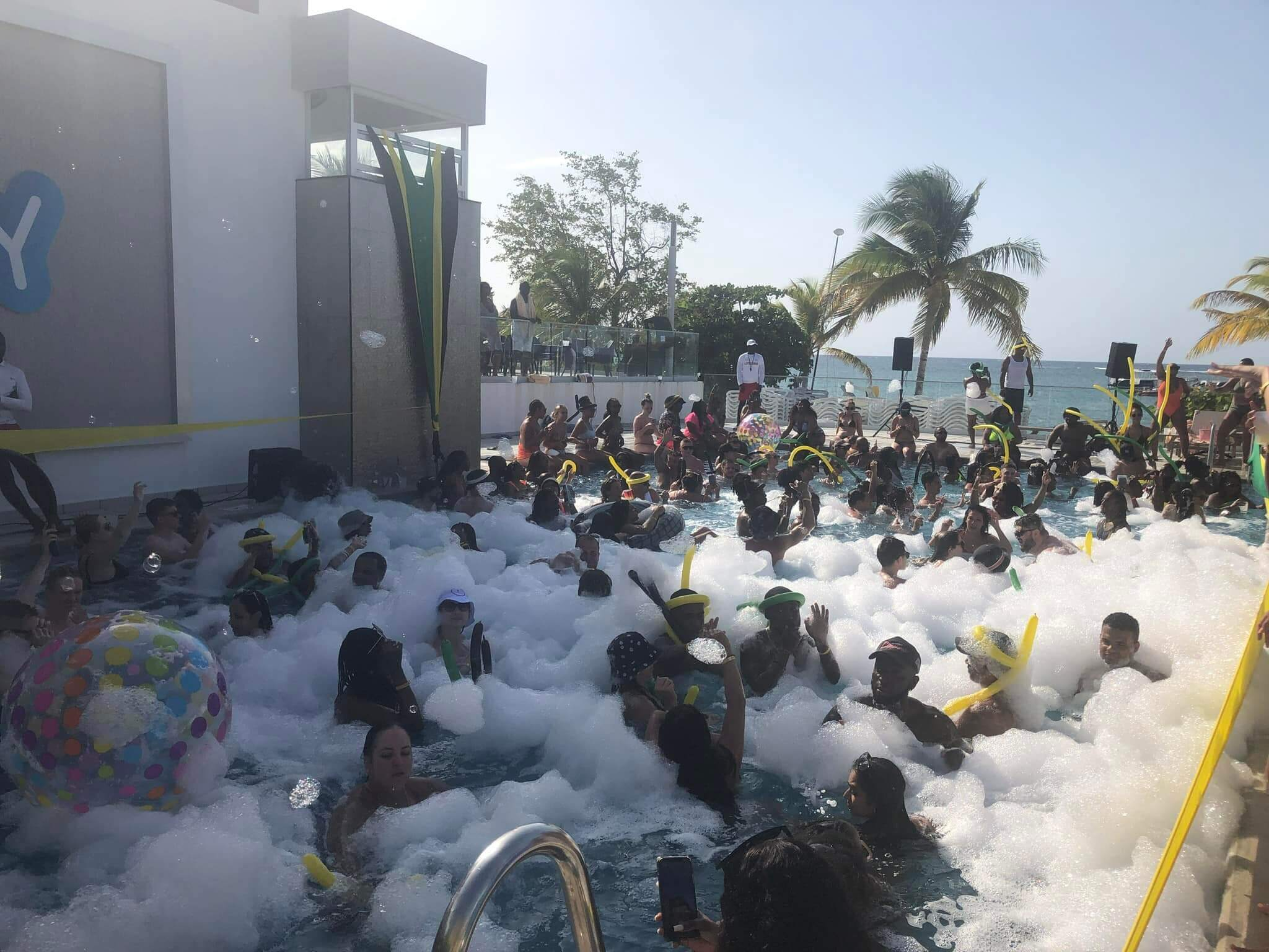 Foam party RIU Montego Bay resort