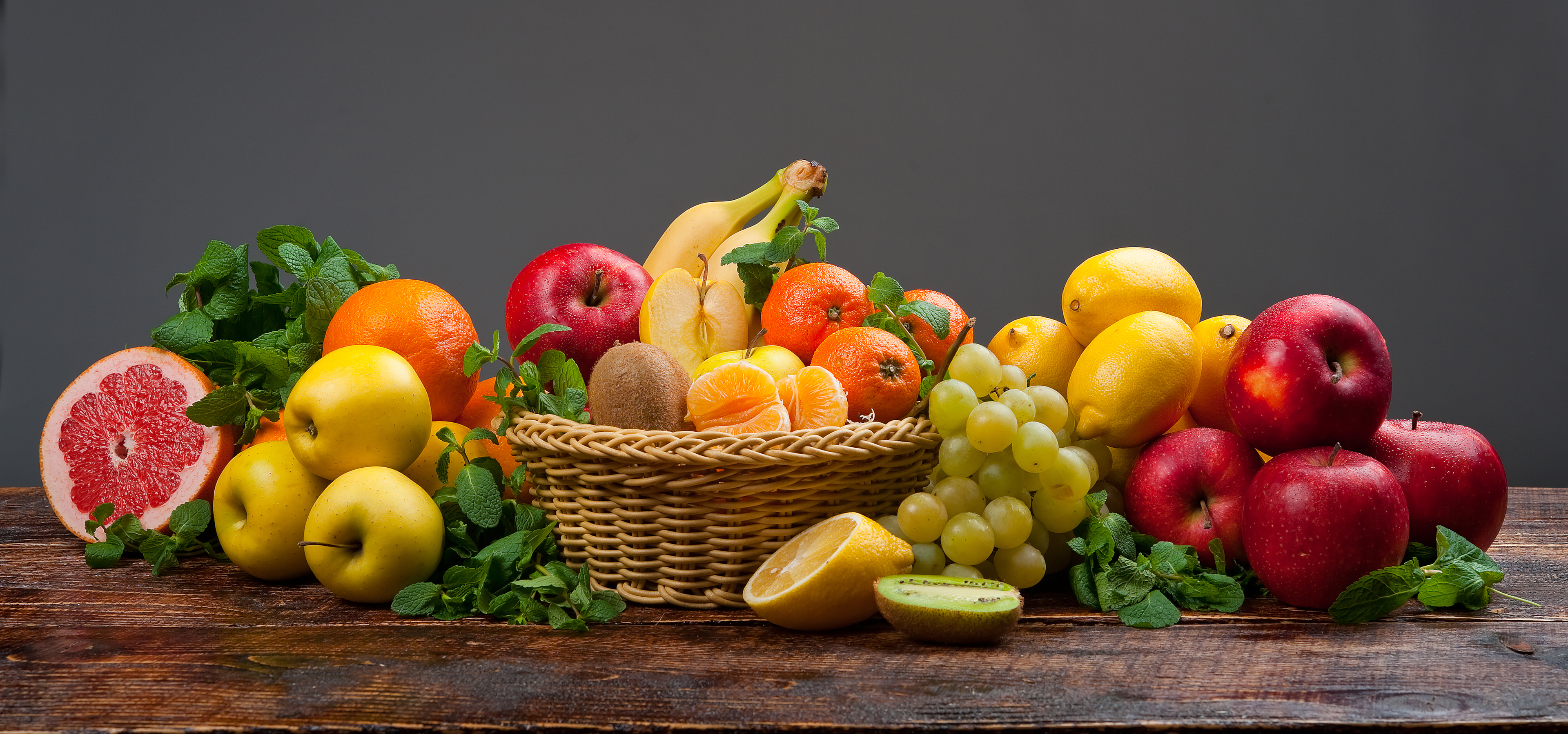 Todas las frutas son tan beneficiosas para la salud que elegir una fruta sobre la otra se vuelve imposible.