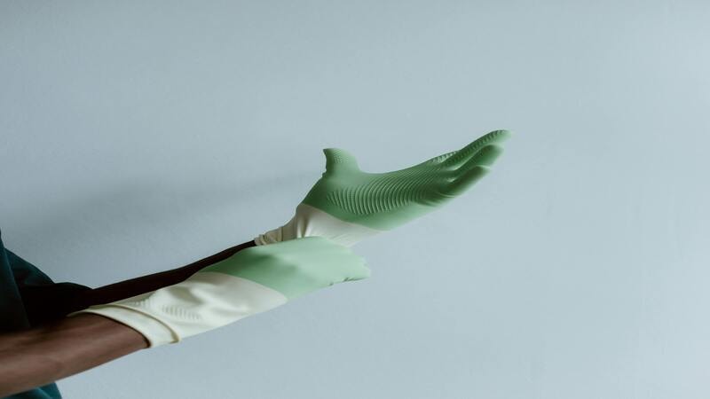 Natural rubber latex gloves are widely used in the medical sector.