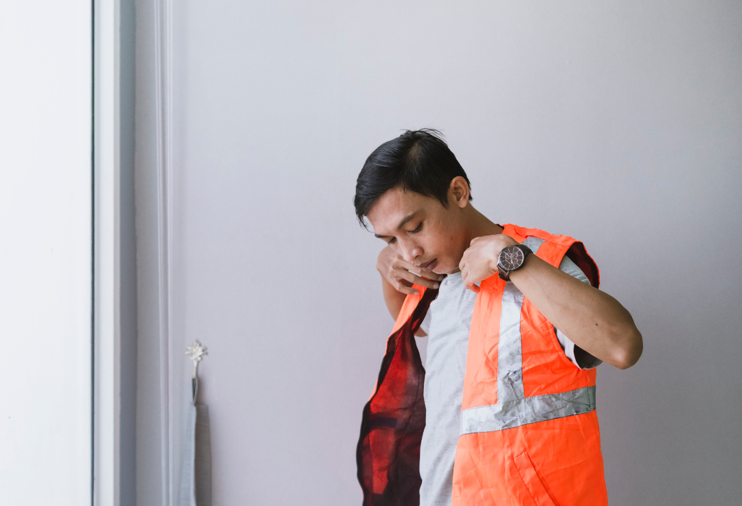 A person wearing a life jacket.