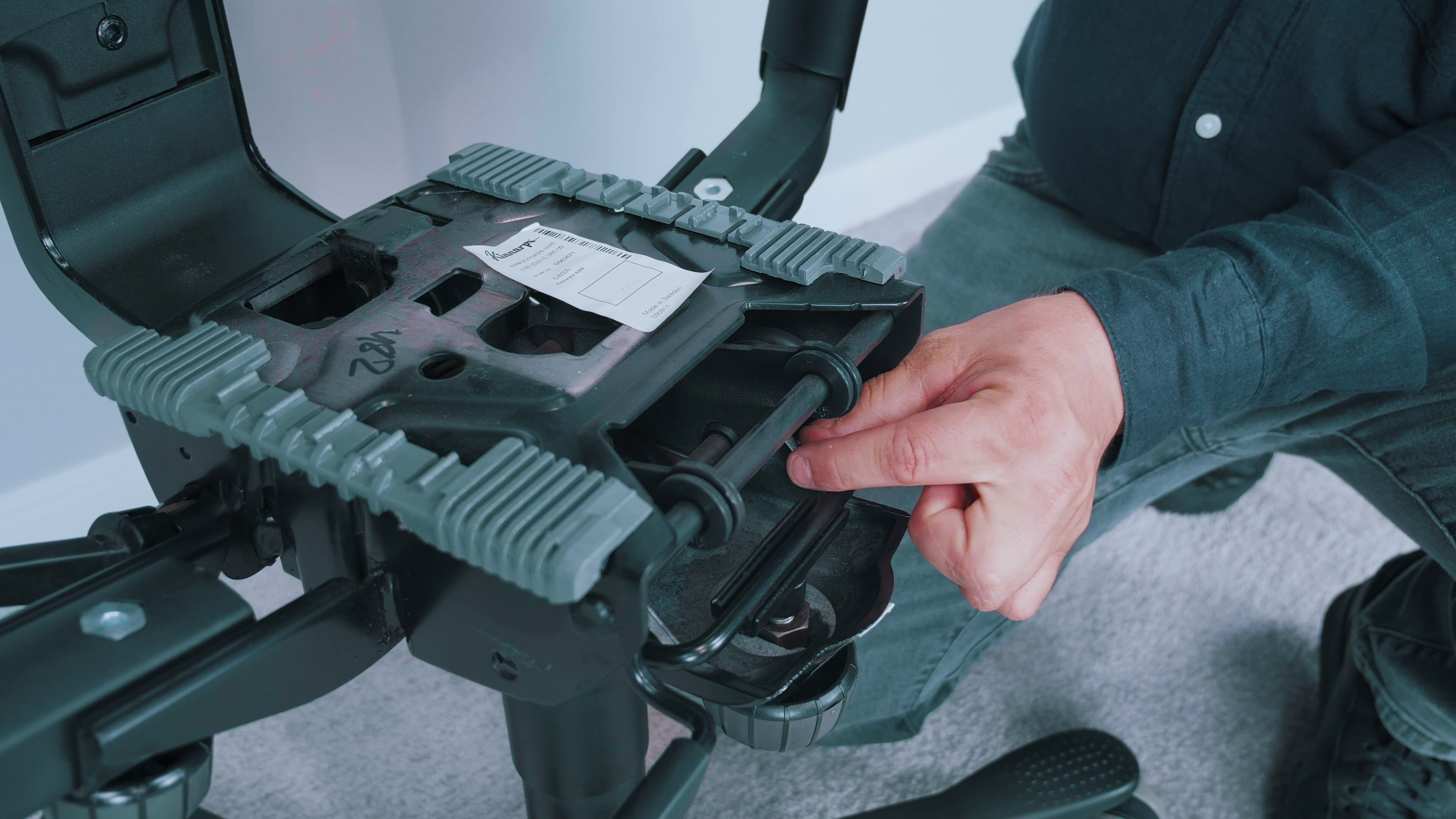 Kinnarps 6000 / 8000 – recenzja jednych z najlepszych foteli biurowych na rynku 9 Mechanizm Kinarps 6000 i 8000. Źródło: Brastech