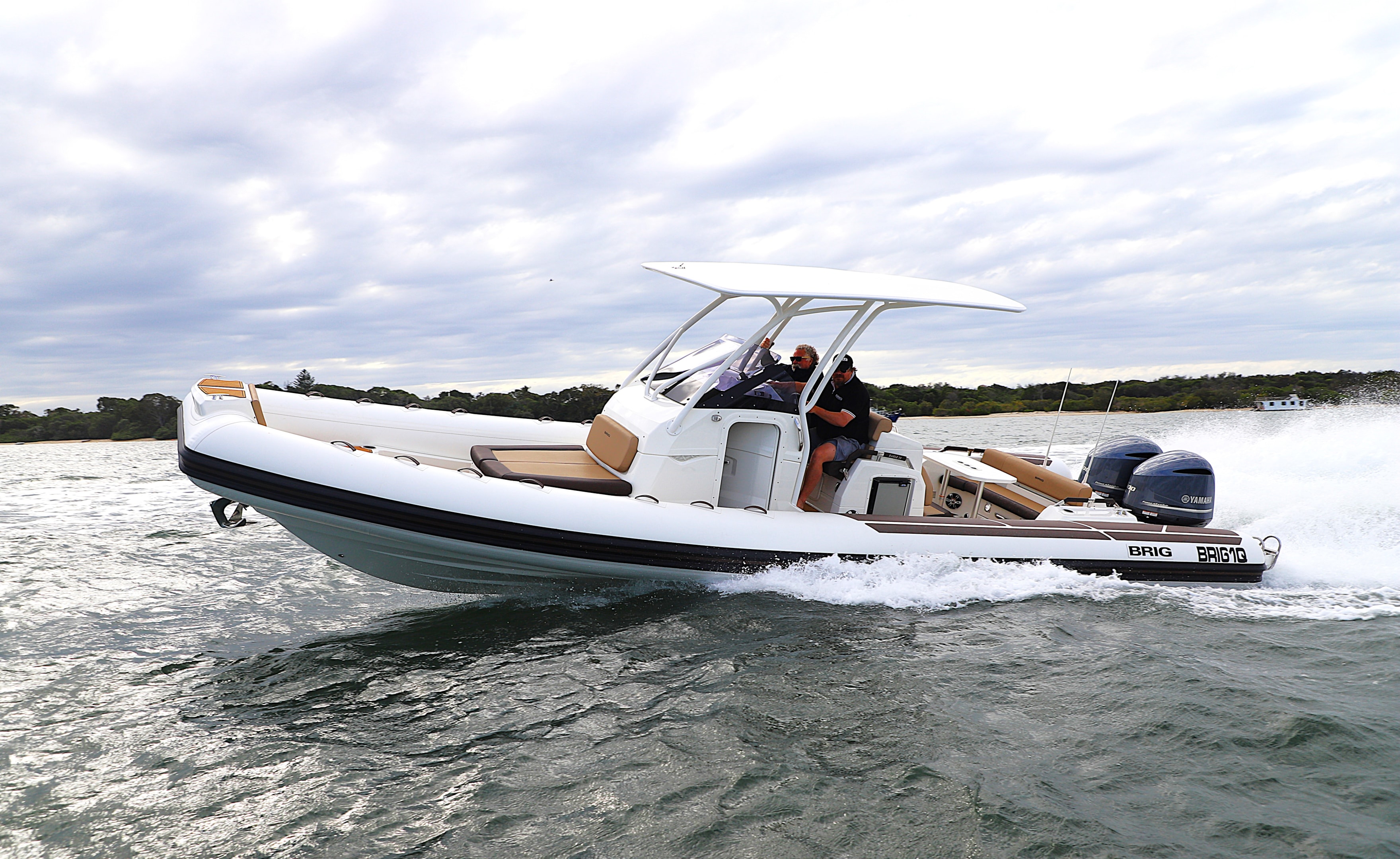 Bear's full review of the Brig Eagle 10 with its ultra safe hypalon tubes and twin Yammy's on the transom.