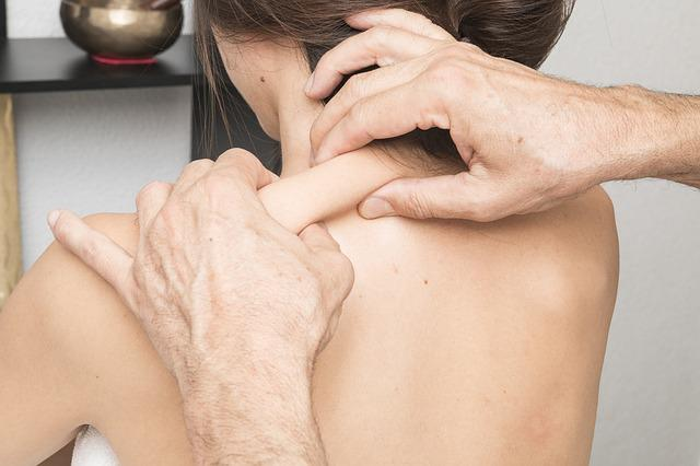 symptoms of ehlers danlos syndrome