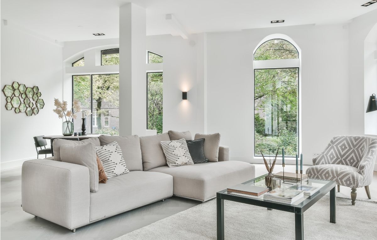 Cool tone living room floor tiles