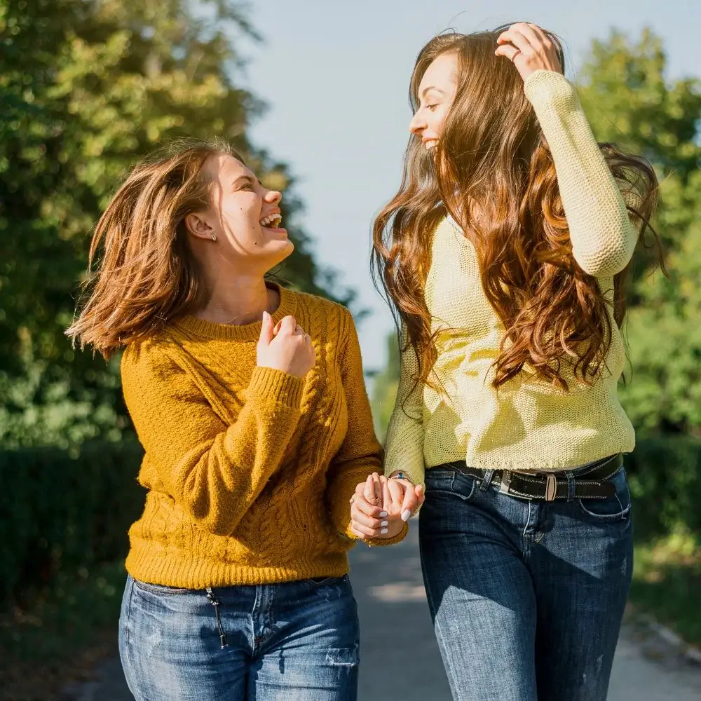 4 Best Shampoo for Hand Tied Extensions According to Beauty Experts 