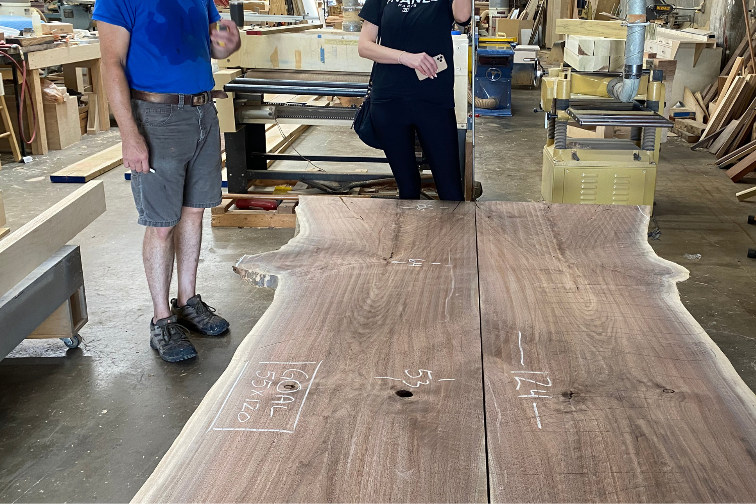 This bookmarked table has a straight cut edge in the center of the table, as shown in this detail photo