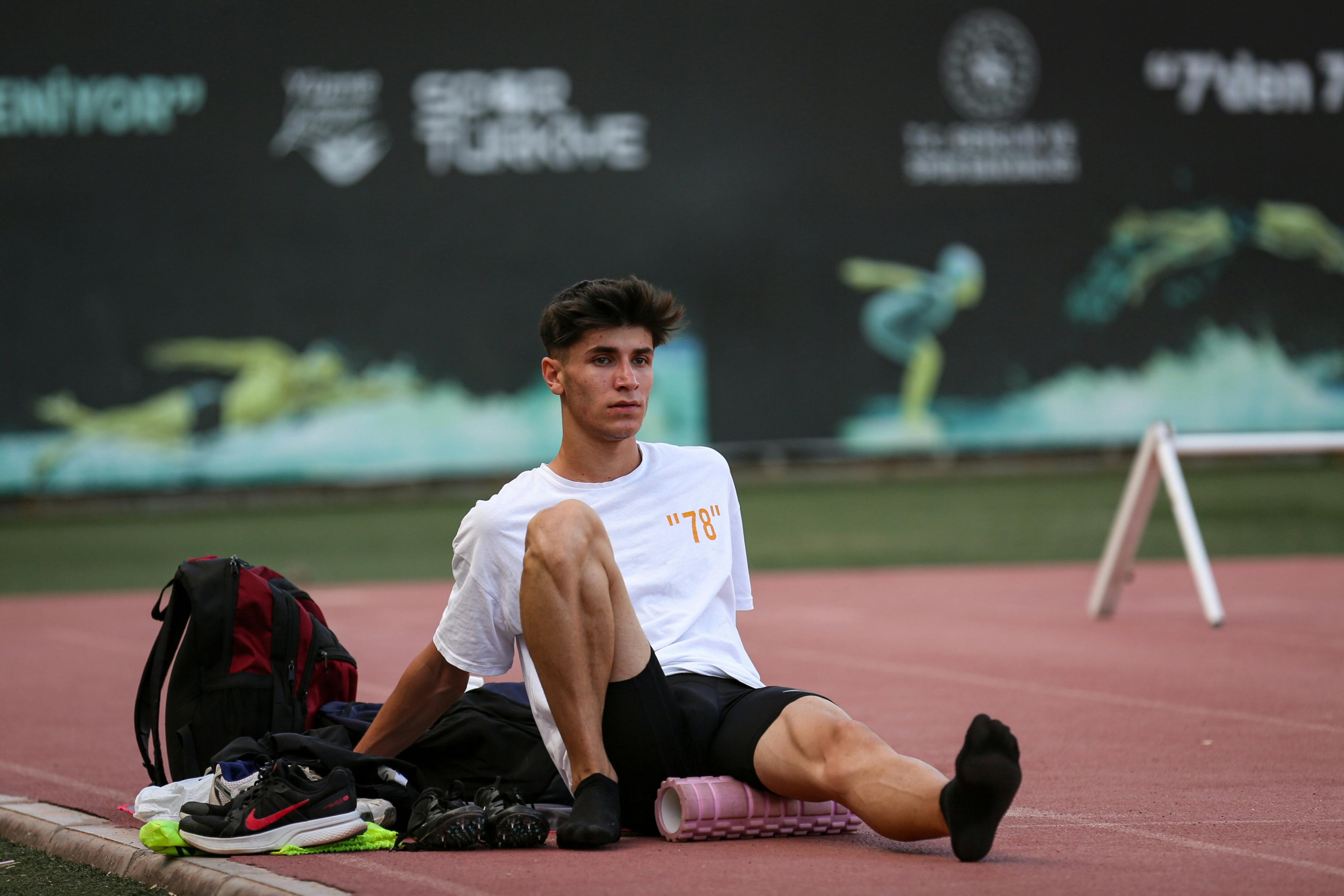 Photo by Burak Esen: https://www.pexels.com/photo/athlete-using-roll-to-massage-his-leg-after-training-19070991/