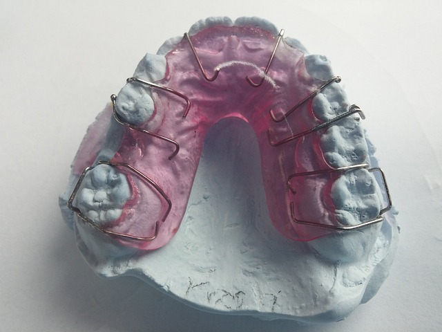 dentist, orthodontics, tooth splint
