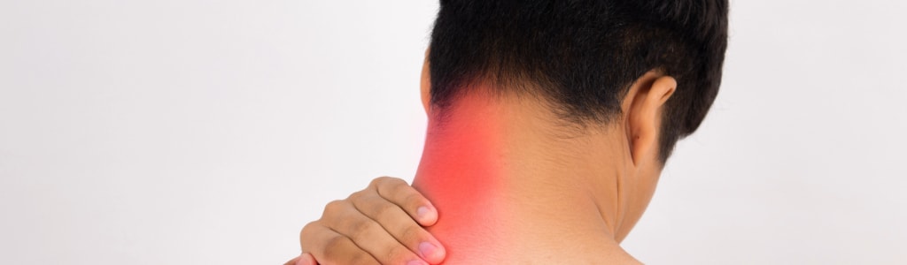 Image of a man with a shoulder injury