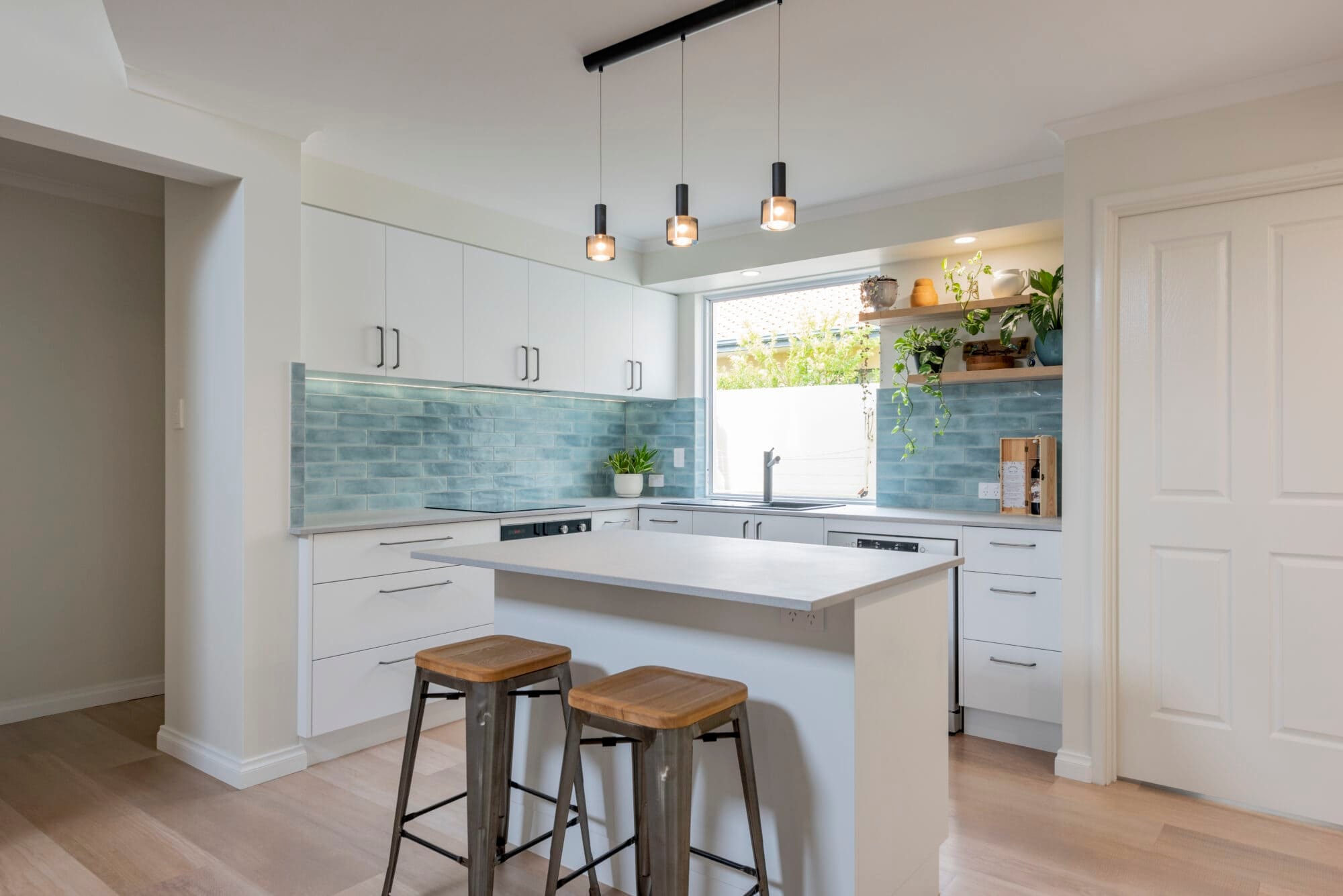 Find the Perfect Colour Scheme for Your Kitchen: A Guide to Timeless Design Choices 612c1ecd 21f4 498e 95ab 7c5ce4b4307f 7