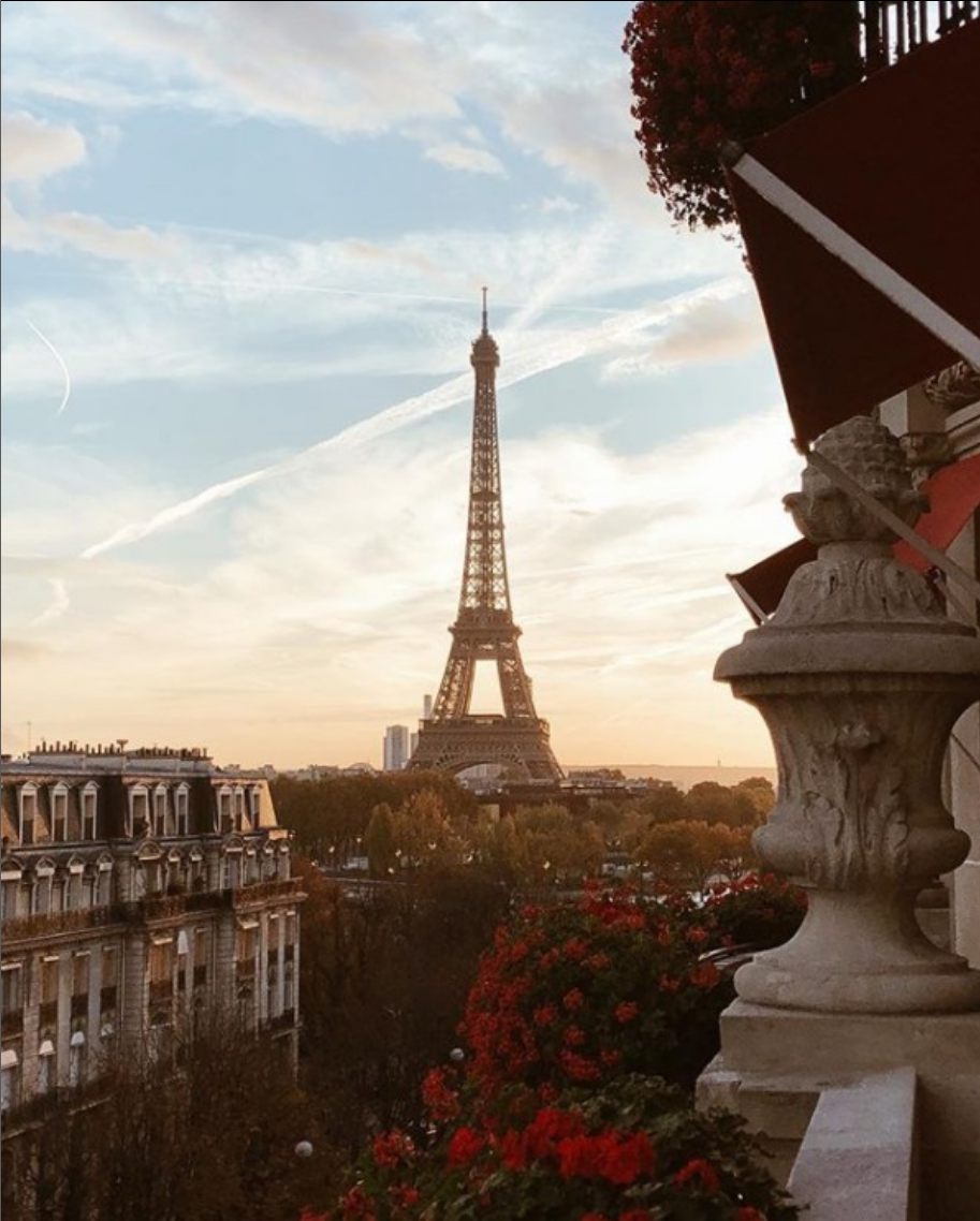 eiffel tower views in paris 