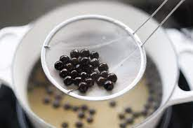 How To Cook Tapioca Pearls for Boba & Bubble Tea - Hungry Huy