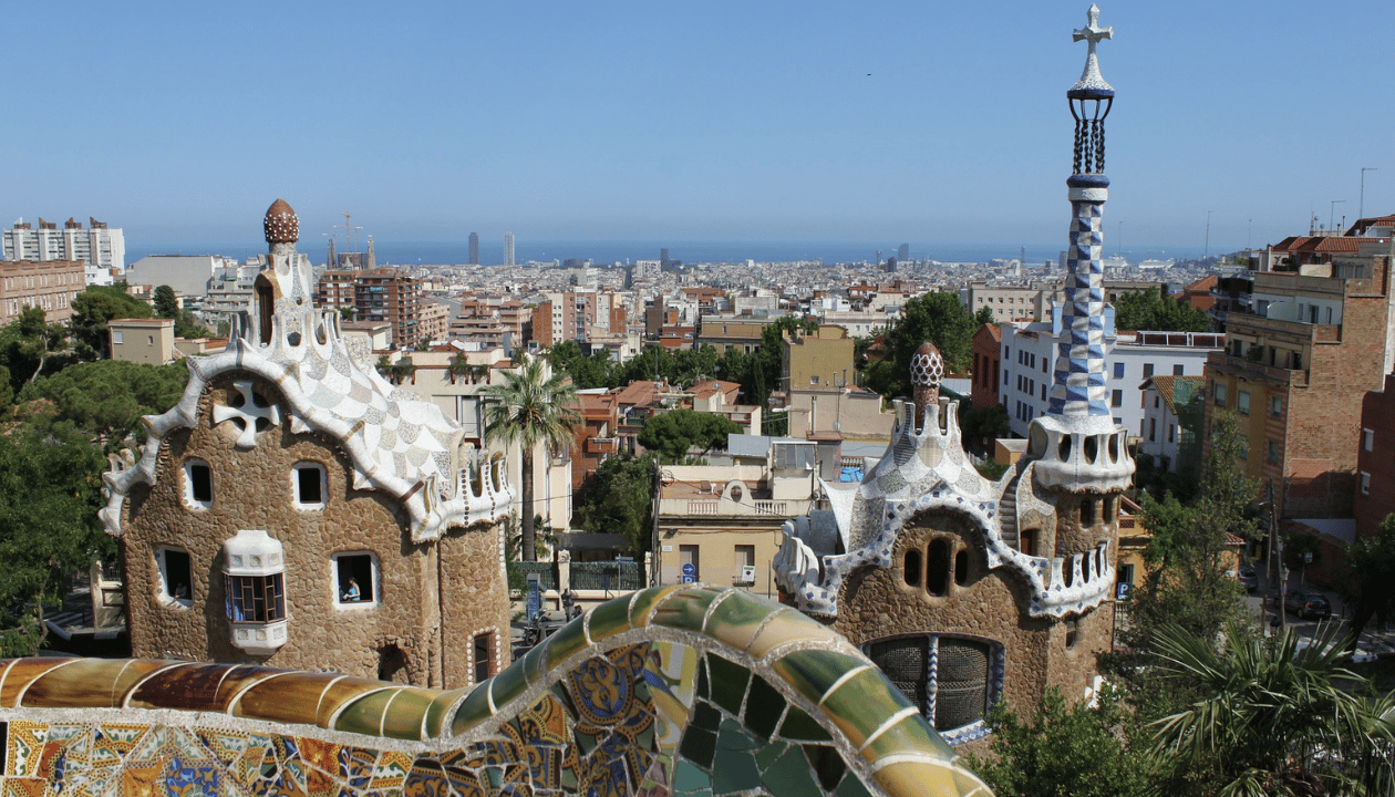 Best Time to Visit Park Güell in Barcelona