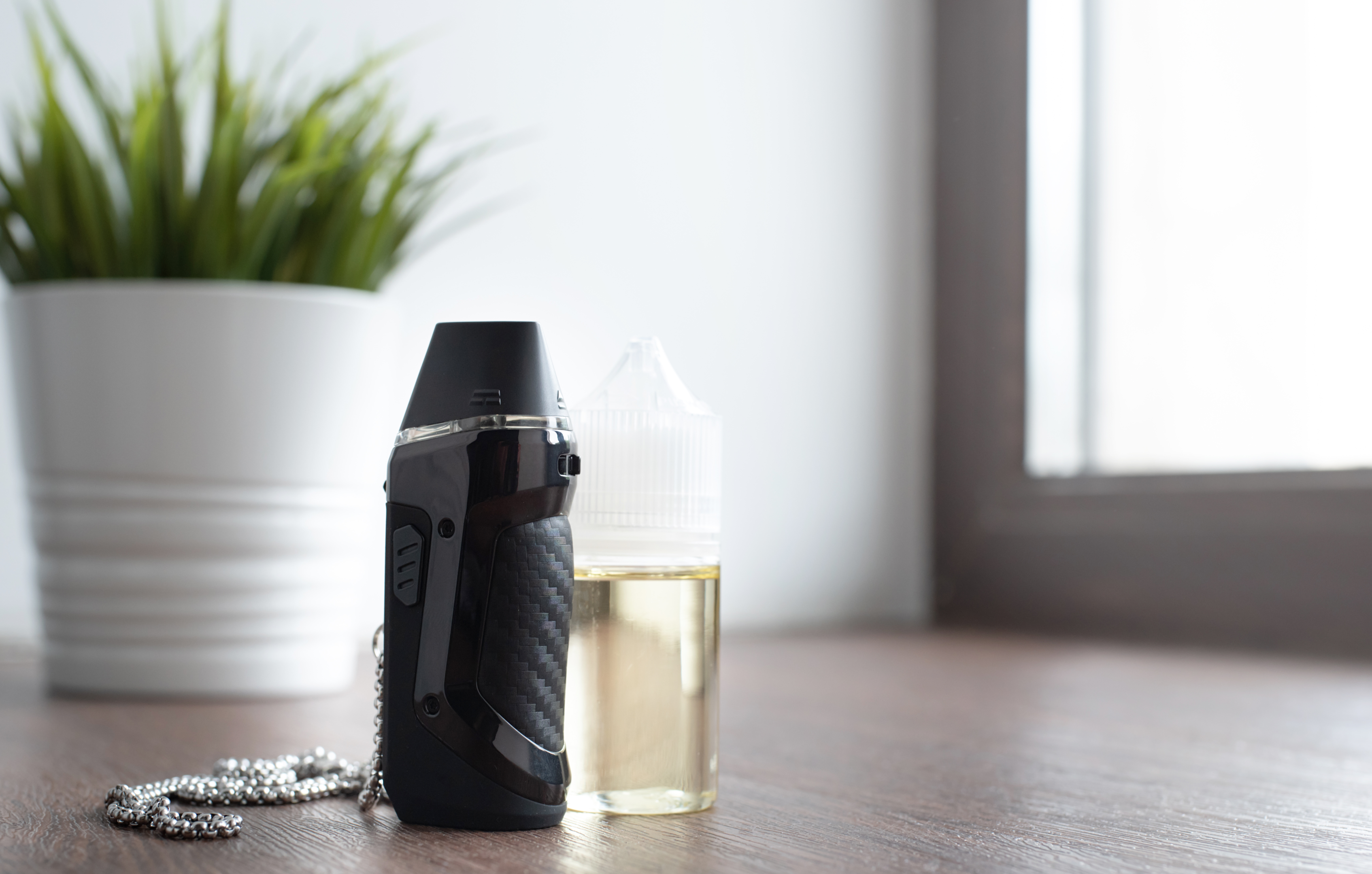 The efficacy of an electronic cigarette depends upon the e-liquid.
