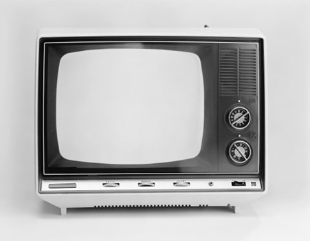 Interlaced scan is used in older analog TV displays