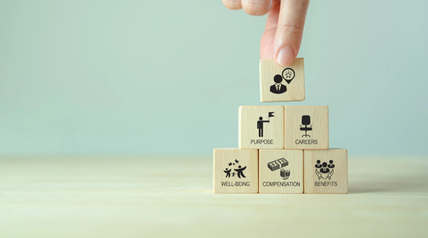 zaspokojeniu potrzeb niższego stopnia, postaci piramidy  potrzeby seksualne, zeszyty naukowe wydziału zarządzania,  potrzeby estetyczne, jego potrzeby, ich wpływu, samo ważne, osoby wybrane,  kolejnych potrzeb, dopiero po zaspokojeniu potrzeb,  wydawnictwo naukowe pwn,  własnych oczach, poszczególnych potrzeb,  jakiej powinny, stanie przetrwać, potrzeby ludzkie,  przetrwania człowieka, samego siebie, zapewniając nienaruszalność, akademii obrony narodowej, potrzeba zaspokojenia głodu, zaspokojenia wcześniejszej,  wszystkimi innymi potrzebami, teorie potrzeb, potrzeby muszą, zawiera piramida potrzeb maslowa