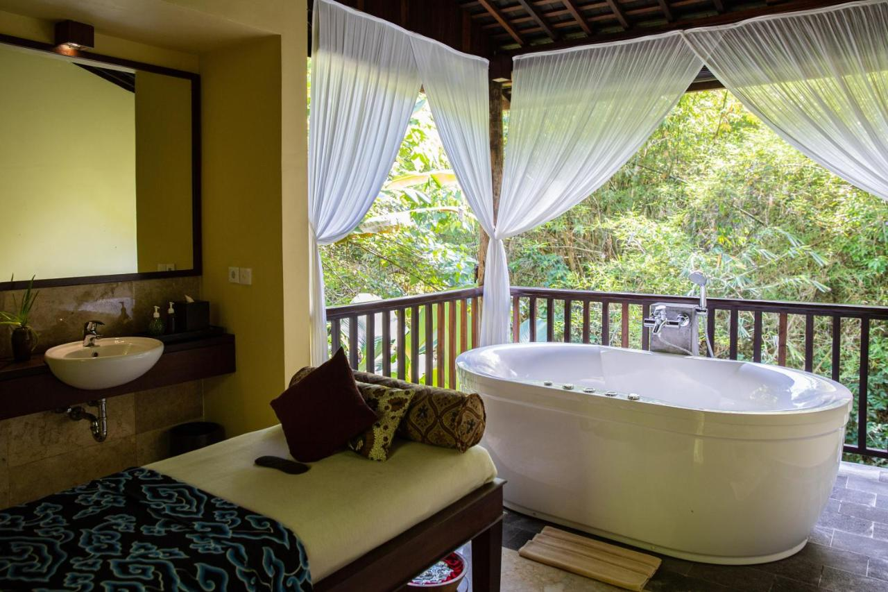 boutique hotels near central bali