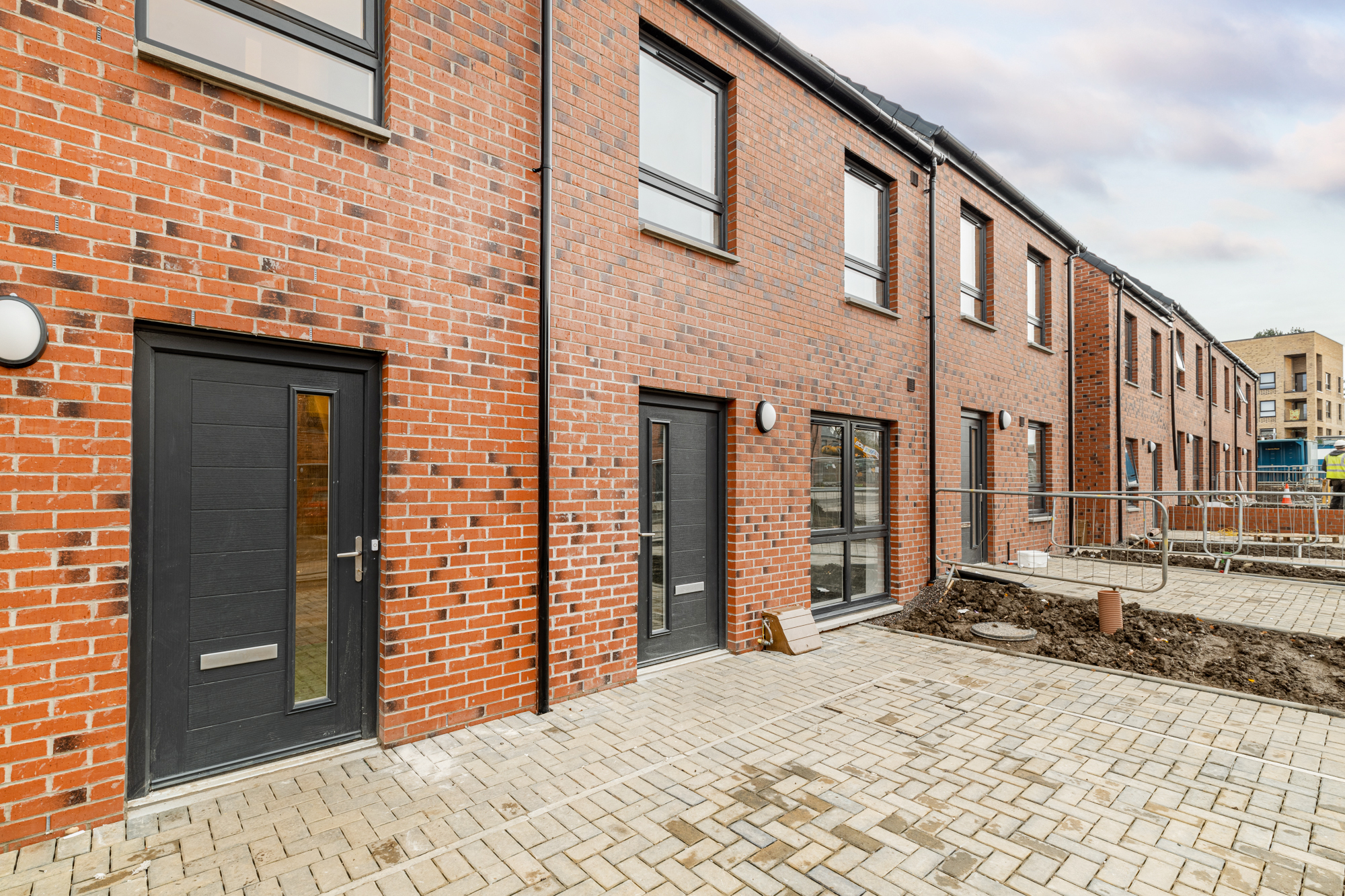 New build townhouses for sale within Pollokshaws Glasgow 