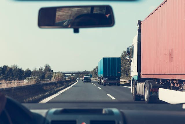 A dash camera is a silent witness that speaks volumes, providing the insurance company with clear evidence in the face of accidents and other incidents.