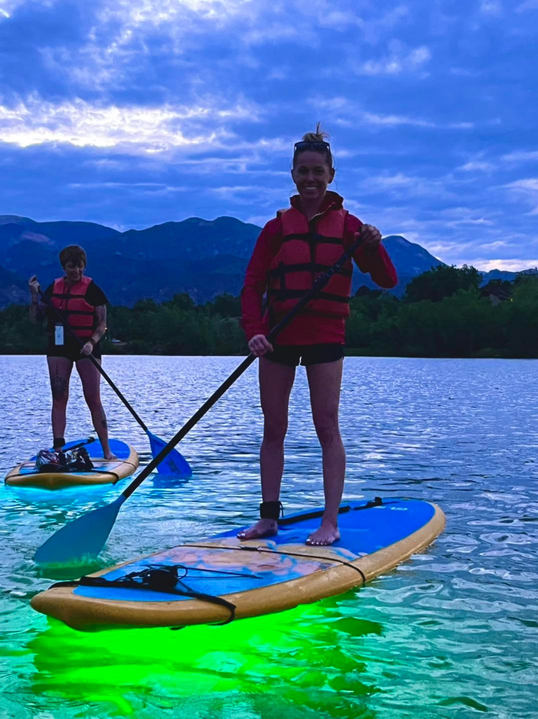 catch waves on an inflatable sup 
