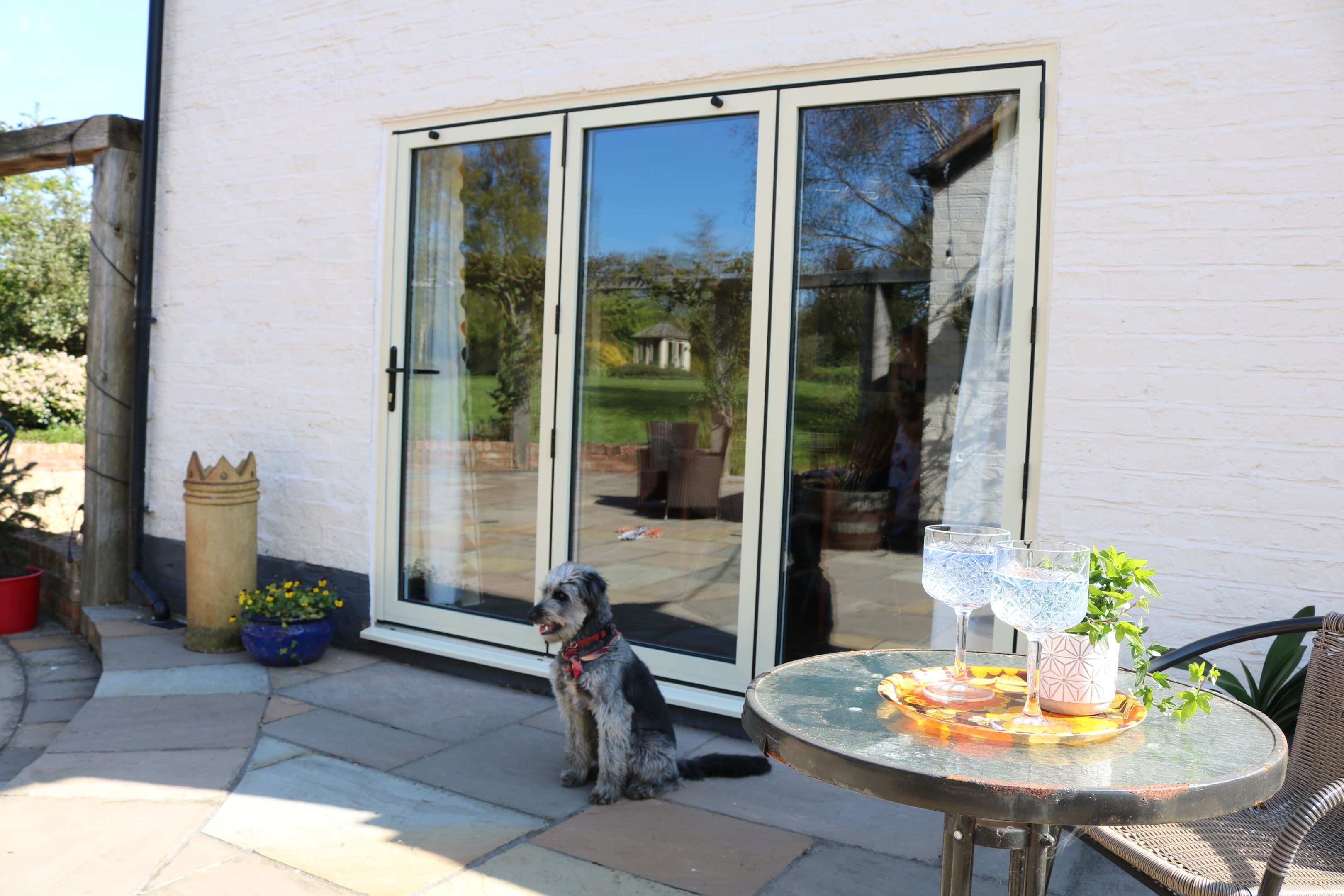 bifold door