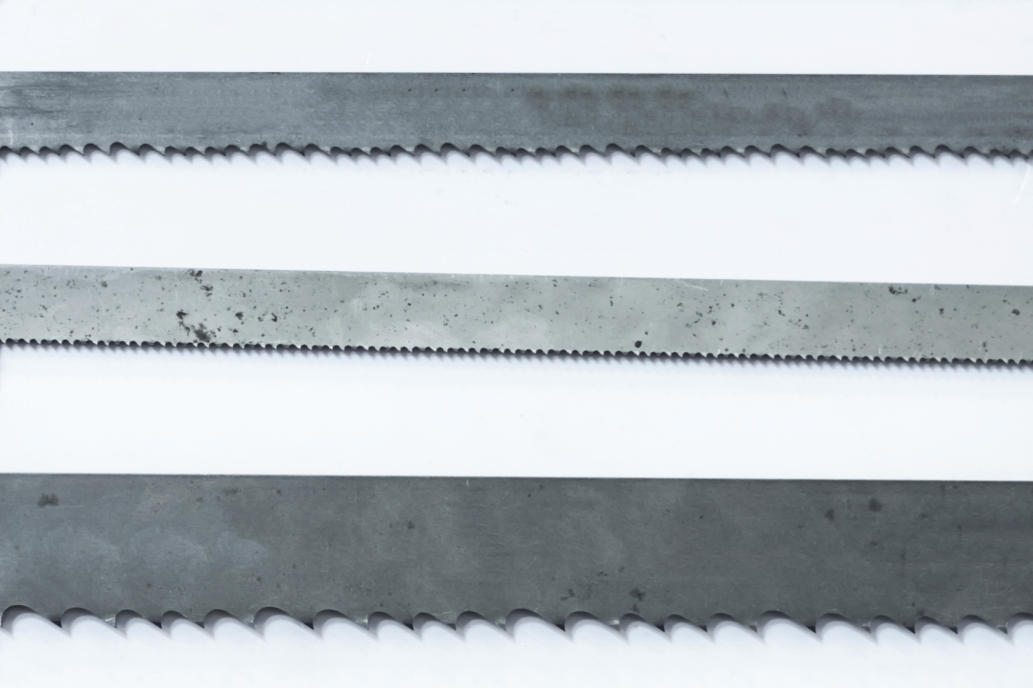 What is a Scroll Saw and How Do You Use It?